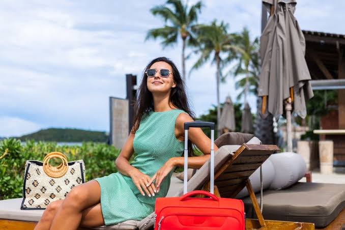 Hotel Hopping Trend 2026